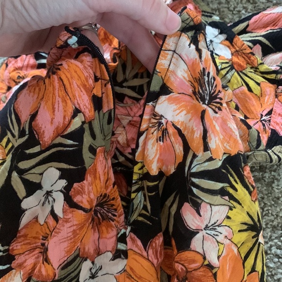 Billabong Knotted Heart Mini Dress Size Small - Picture 6 of 9